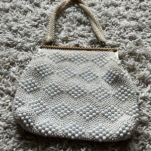 Beautiful cream 1960s Vintage Handmade White Beaded Handbag  Purse Kiss-lock
